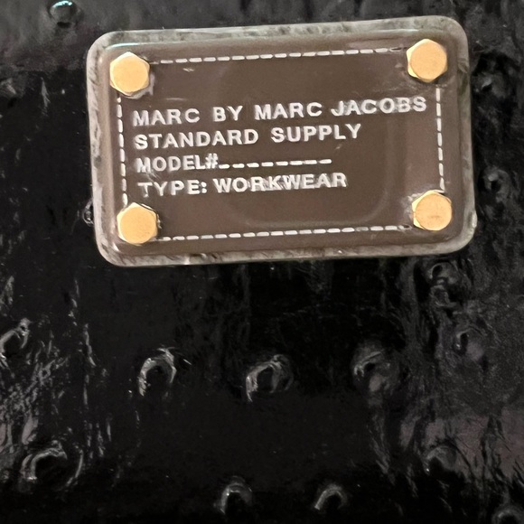 Marc by Marc Jacobs Wallet - Picture 3 of 6